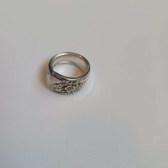 Rogers Vintage Repousse Floral Wrap Silver Spoon Ring Sz 6 - Picture 7 of 12